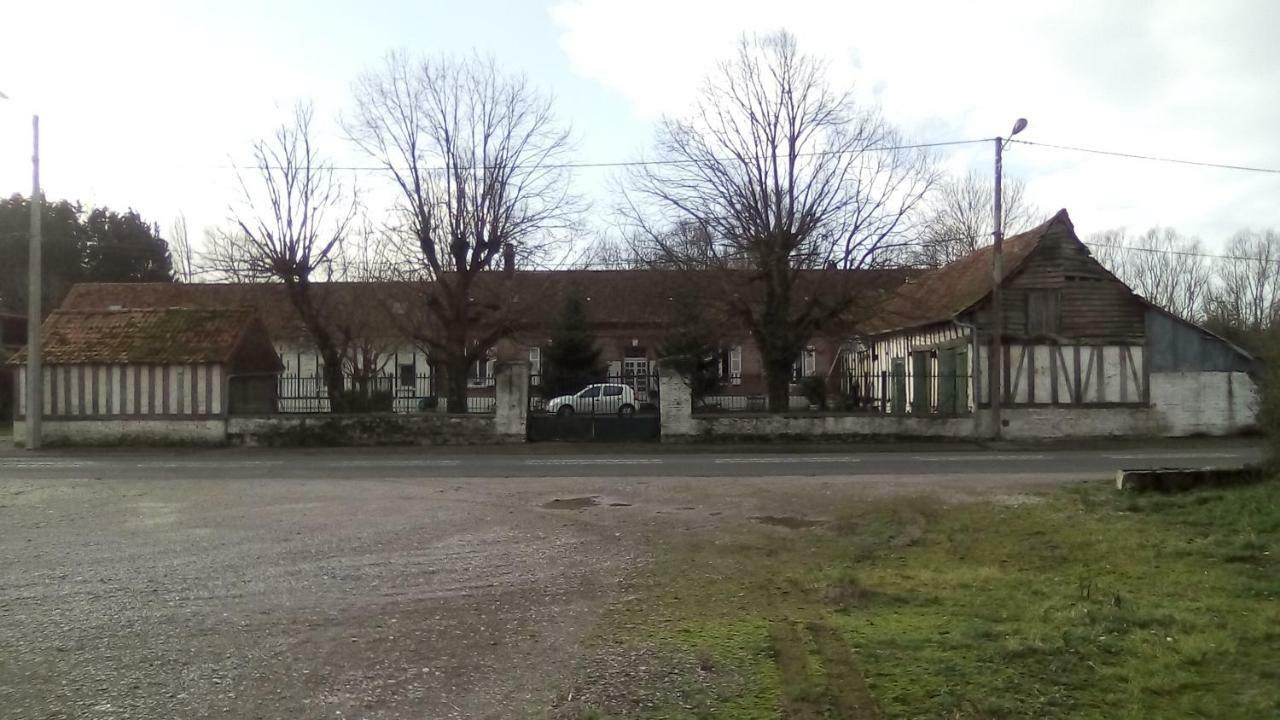 Studio Leilighet Colline-Beaumont Eksteriør bilde